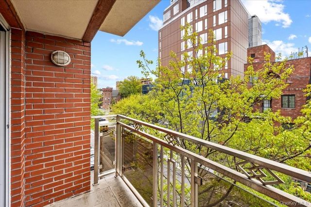 3519 Leavitt Street 4B, Flushing, NY 11354