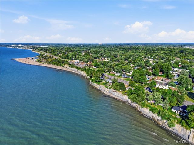 4548 Lake Shore Road, Hamburg, NY 14075