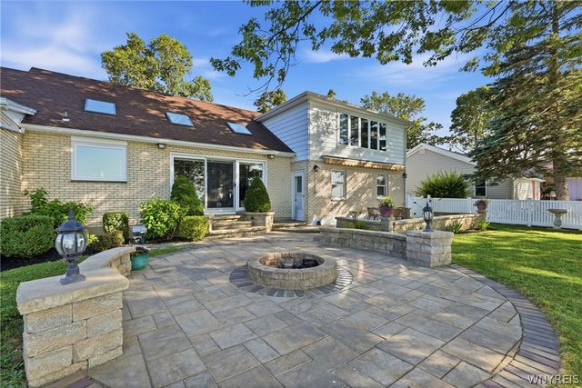 4548 Lake Shore Road, Hamburg, NY 14075