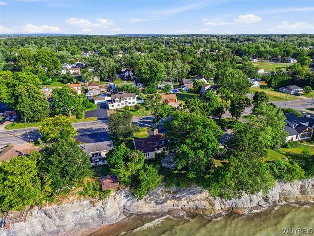 4548 Lake Shore Road, Hamburg, NY 14075