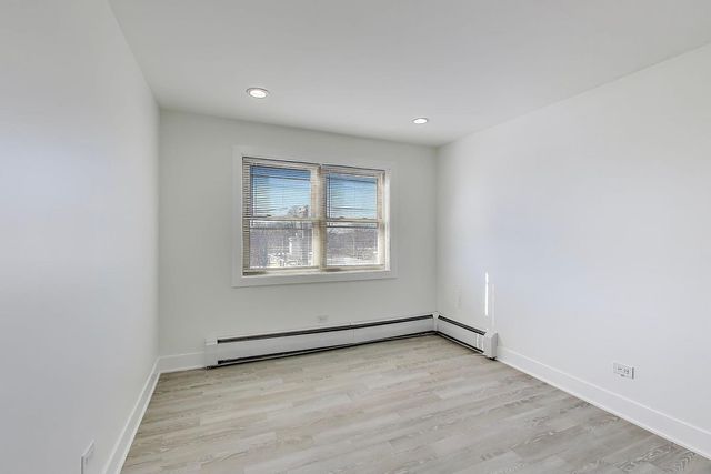 7250 N Western Avenue 511, Chicago, IL 60645