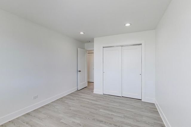 7250 N Western Avenue 511, Chicago, IL 60645