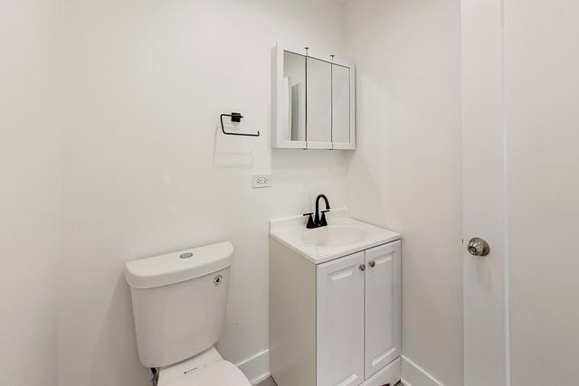 7250 N Western Avenue 511, Chicago, IL 60645