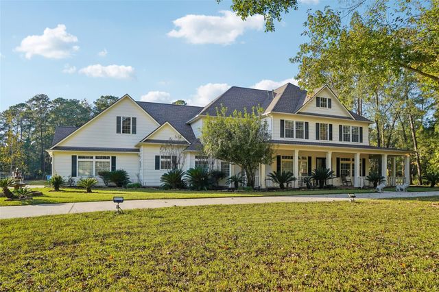 10714 Crestwater Circle, Magnolia, TX 77354