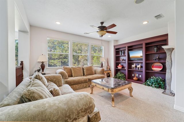 10714 Crestwater Circle, Magnolia, TX 77354