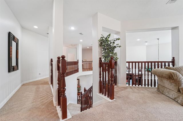 10714 Crestwater Circle, Magnolia, TX 77354