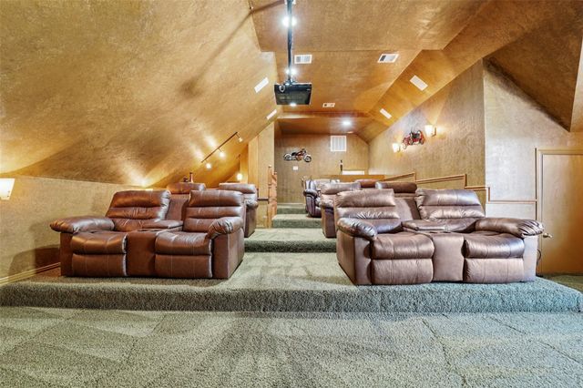 10714 Crestwater Circle, Magnolia, TX 77354