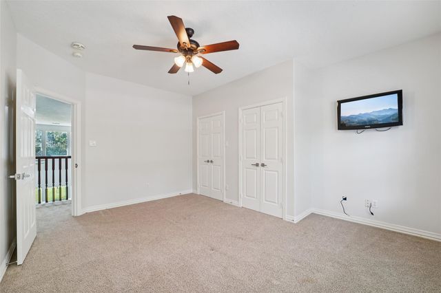 10714 Crestwater Circle, Magnolia, TX 77354