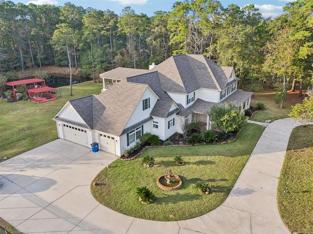 10714 Crestwater Circle, Magnolia, TX 77354