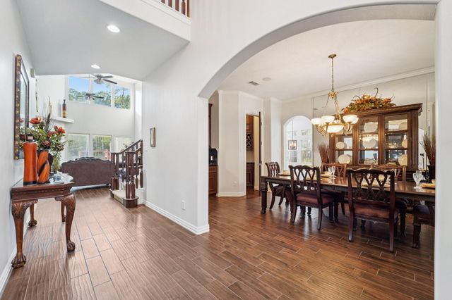 10714 Crestwater Circle, Magnolia, TX 77354