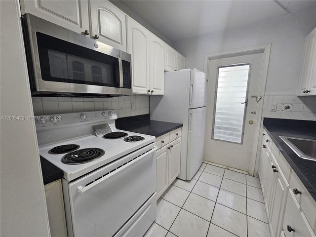 1719 Wiley St 2, Hollywood, FL 33020