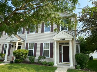 2567 HILLSBORO Boulevard 0, Aurora, IL 60503