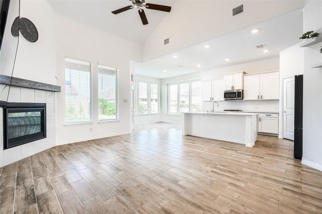 14624 Pablina Lane, Fort Worth, TX 76052