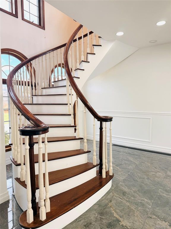 65 Mellow Lane, Jericho, NY 11753 — photo 4