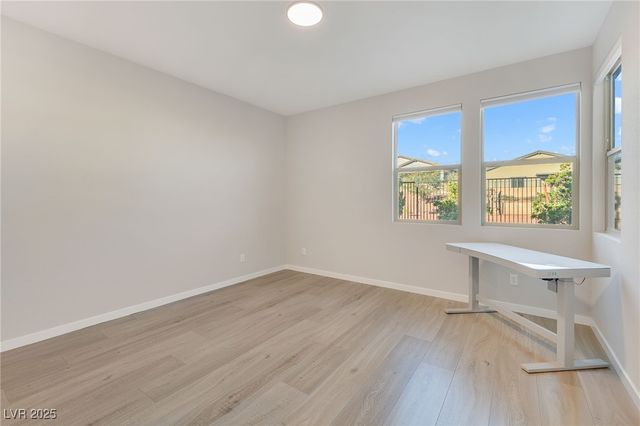 10280 Midnight Meteor Avenue, Las Vegas, NV 89166