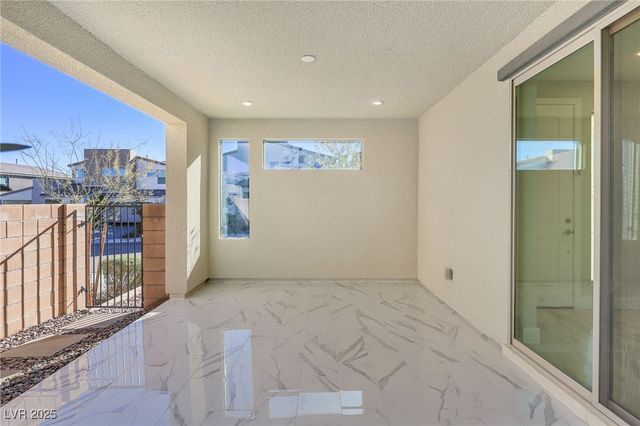 10280 Midnight Meteor Avenue, Las Vegas, NV 89166