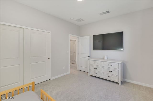 10280 Midnight Meteor Avenue, Las Vegas, NV 89166