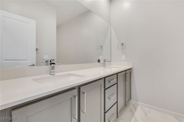 10280 Midnight Meteor Avenue, Las Vegas, NV 89166