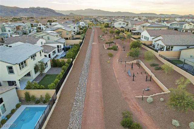 10280 Midnight Meteor Avenue, Las Vegas, NV 89166