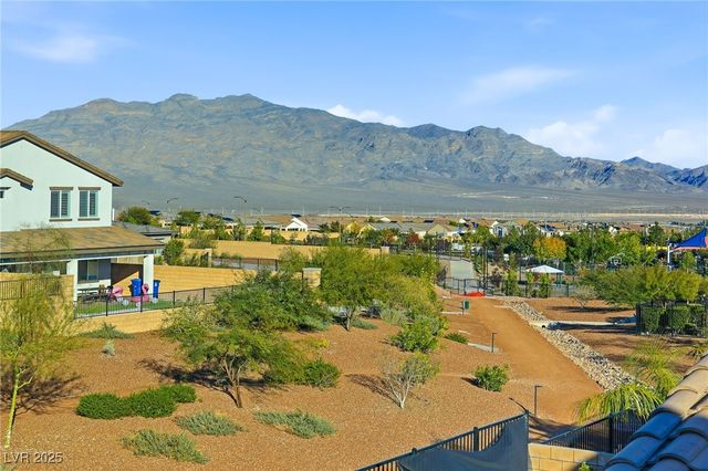 10280 Midnight Meteor Avenue, Las Vegas, NV 89166