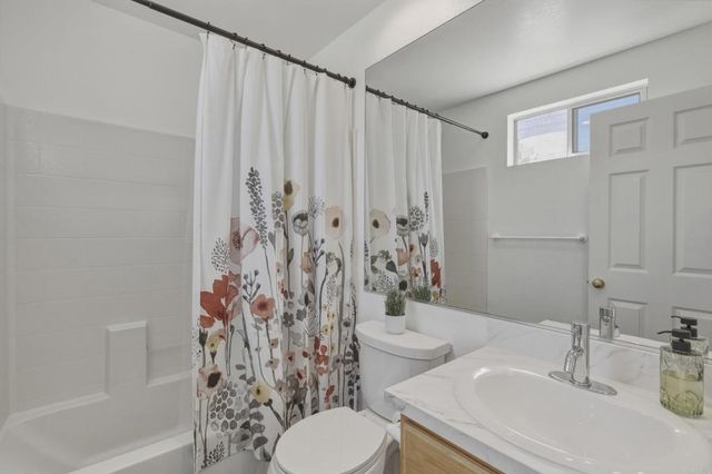 1365 Callejon Cervantes 135, Chula Vista, CA 91910