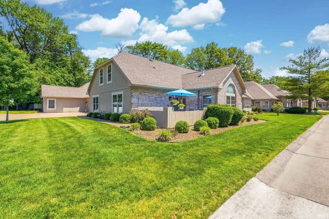 8010 River Park Way, Evansville, IN 47715