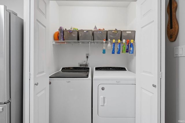 8010 River Park Way, Evansville, IN 47715