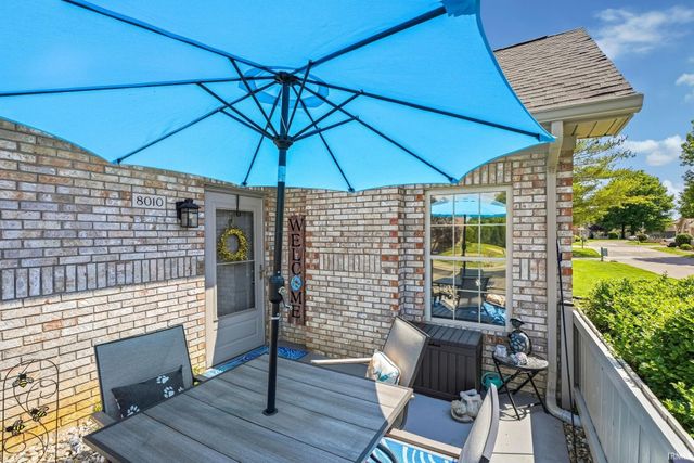 8010 River Park Way, Evansville, IN 47715