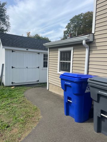 137 E Main Street B, Branford, CT 06405