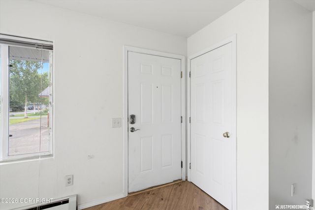 8421 E 3rd Avenue, Anchorage, AK 99504