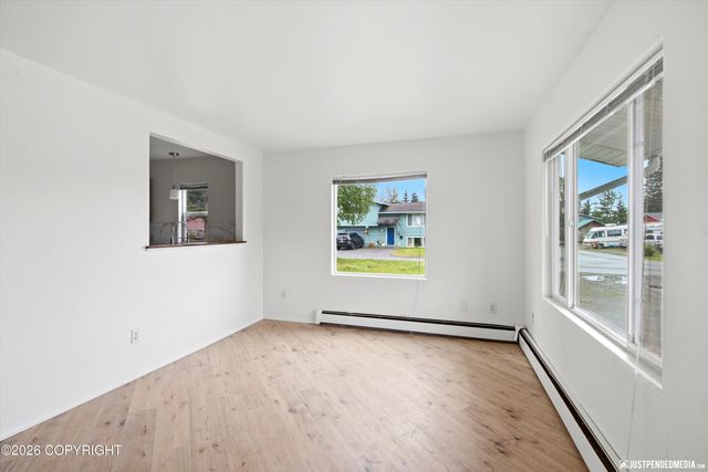 8421 E 3rd Avenue, Anchorage, AK 99504