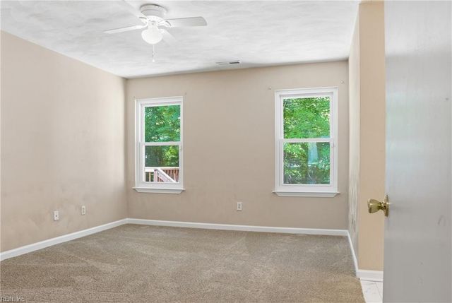 311 Wood Duck CT, Suffolk, VA 23434