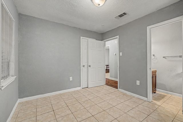 9318 Linda Vista Road, Houston, TX 77078