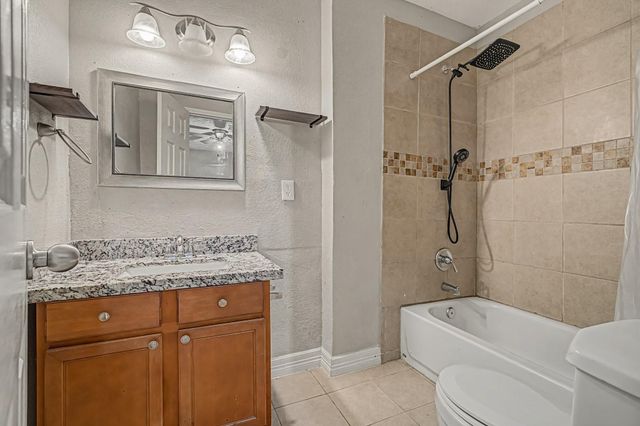 9318 Linda Vista Road, Houston, TX 77078