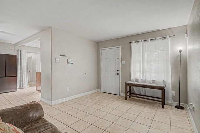 9318 Linda Vista Road, Houston, TX 77078