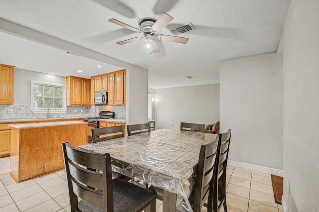 9318 Linda Vista Road, Houston, TX 77078