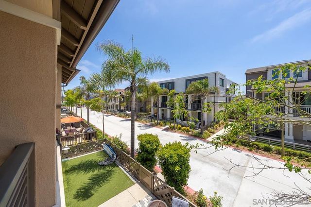 810 Santa Barbara Place, San Diego, CA 92109