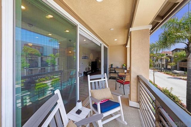 810 Santa Barbara Place, San Diego, CA 92109