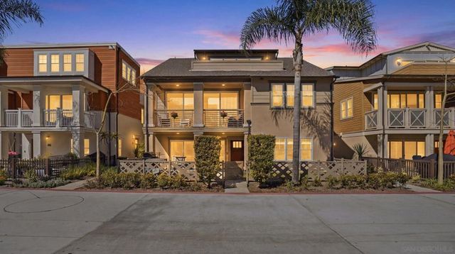 810 Santa Barbara Place, San Diego, CA 92109