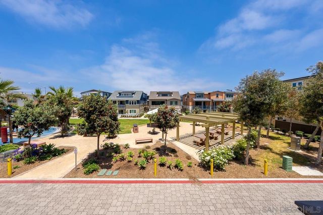 810 Santa Barbara Place, San Diego, CA 92109