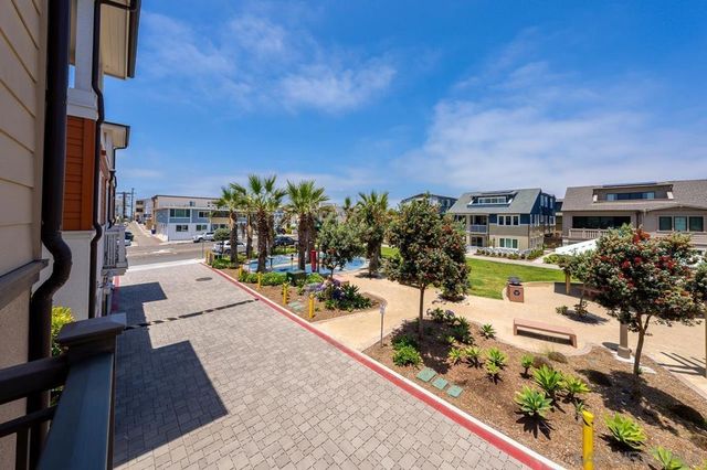 810 Santa Barbara Place, San Diego, CA 92109