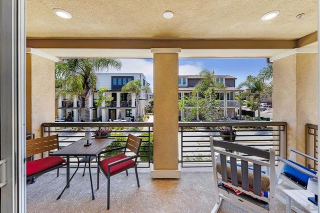 810 Santa Barbara Place, San Diego, CA 92109