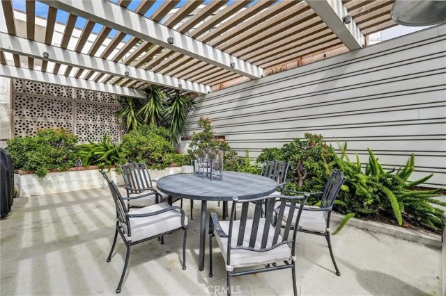 2740 Highland Way, Laguna Beach, CA 92651