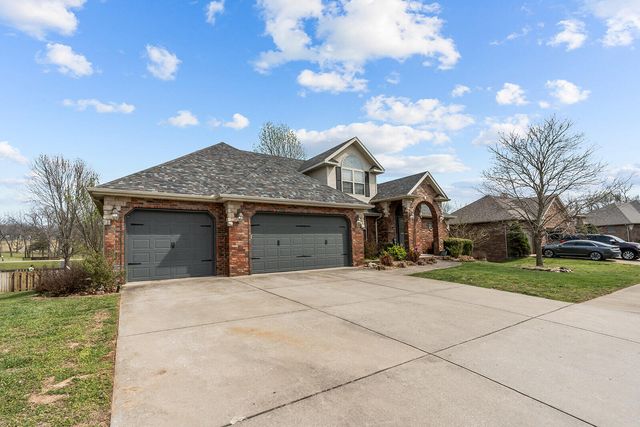 2712 N 25th Street, Ozark, MO 65721