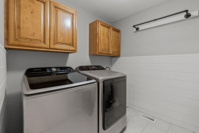 2712 N 25th Street, Ozark, MO 65721