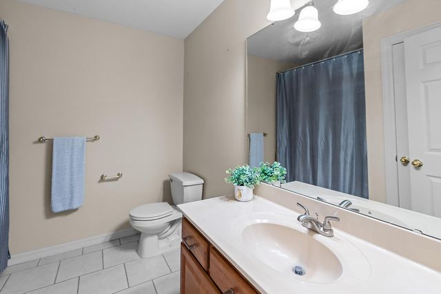 2712 N 25th Street, Ozark, MO 65721