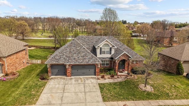 2712 N 25th Street, Ozark, MO 65721