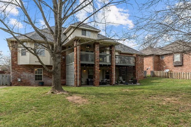 2712 N 25th Street, Ozark, MO 65721