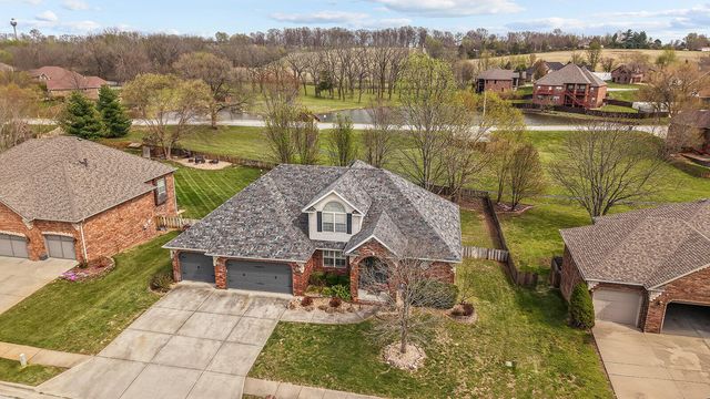 2712 N 25th Street, Ozark, MO 65721