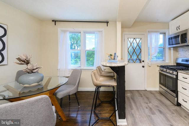 379 FAIRWAY TER, Philadelphia, PA 19128